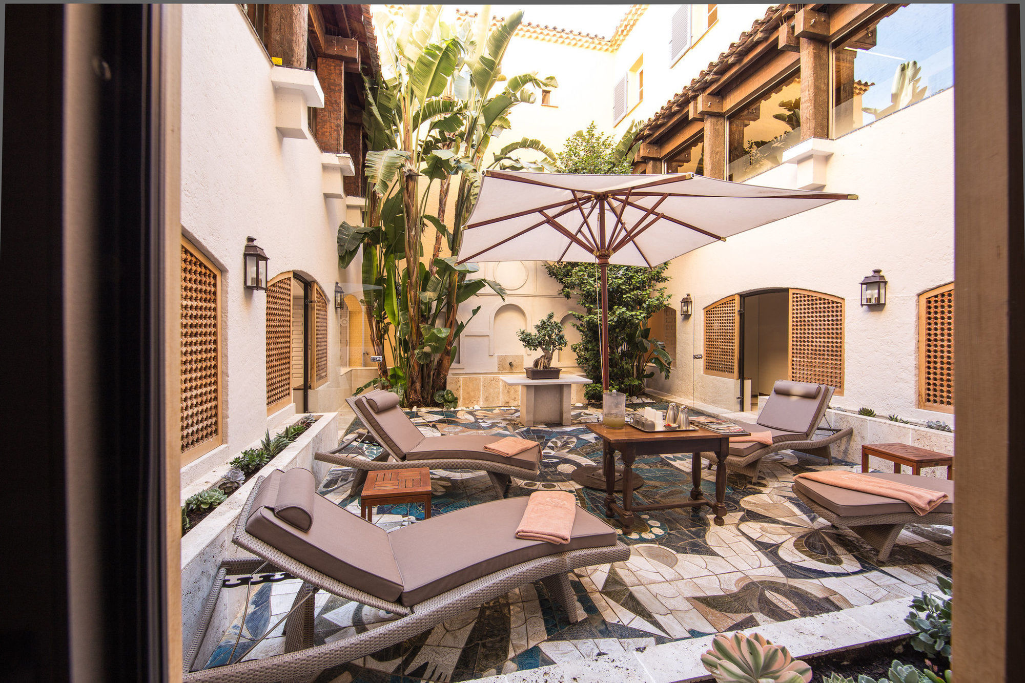 Hotel Byblos แซ็ง-ทรอเป ภายนอก รูปภาพ